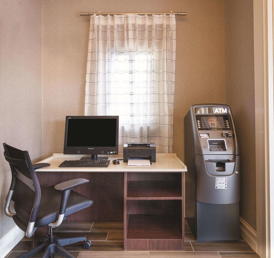 La Quinta Inn By Wyndham Miami Airport North - thumb 15