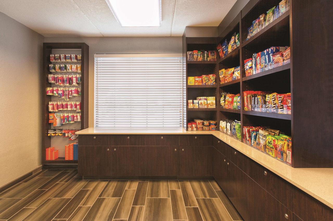 La Quinta Inn By Wyndham Miami Airport North - thumb 7