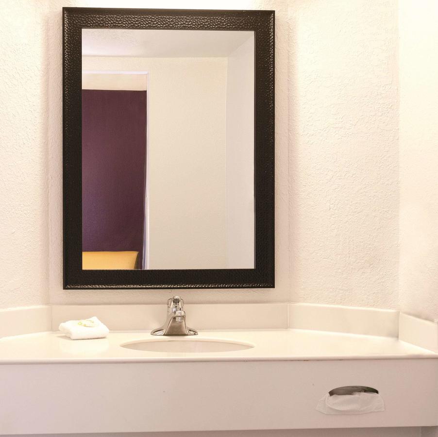 La Quinta Inn By Wyndham Miami Airport North - thumb 44