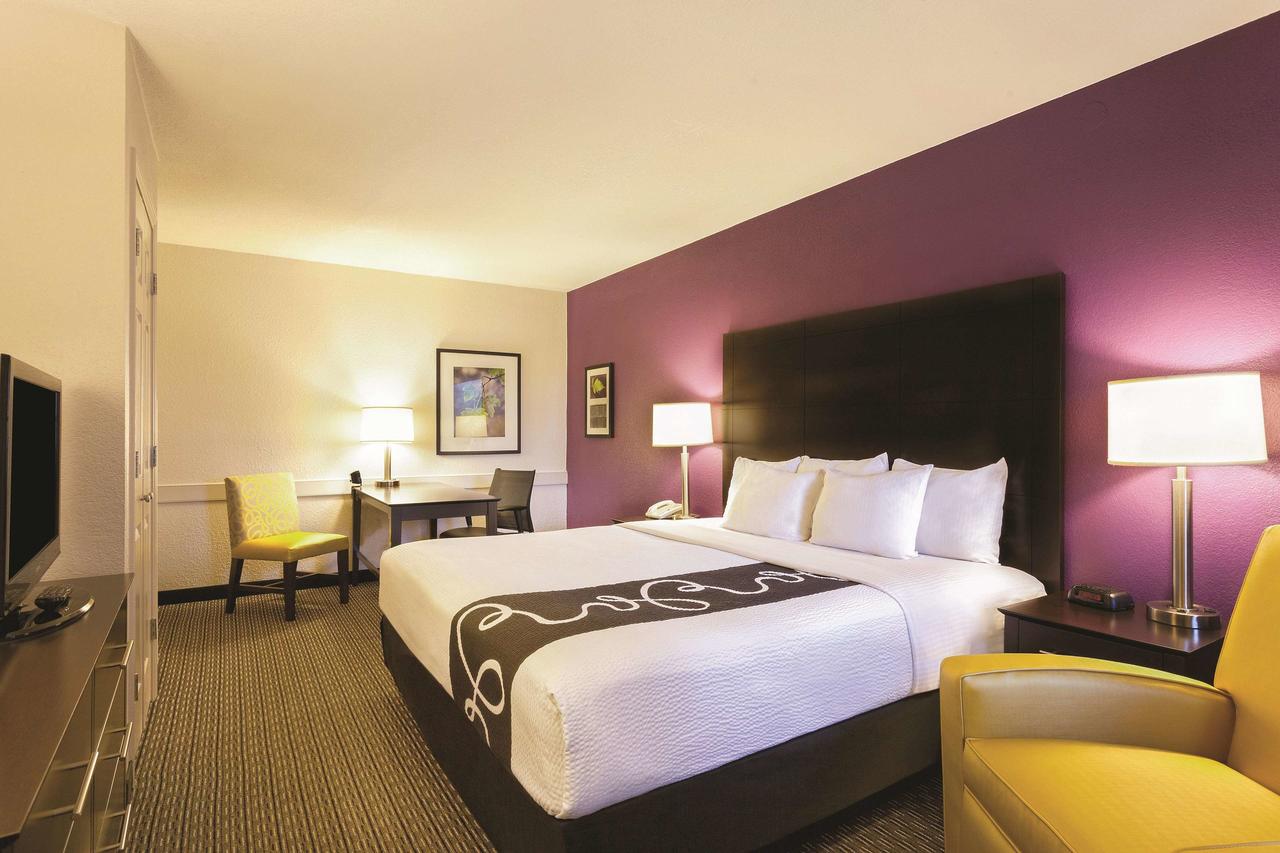 La Quinta Inn By Wyndham Miami Airport North - thumb 22