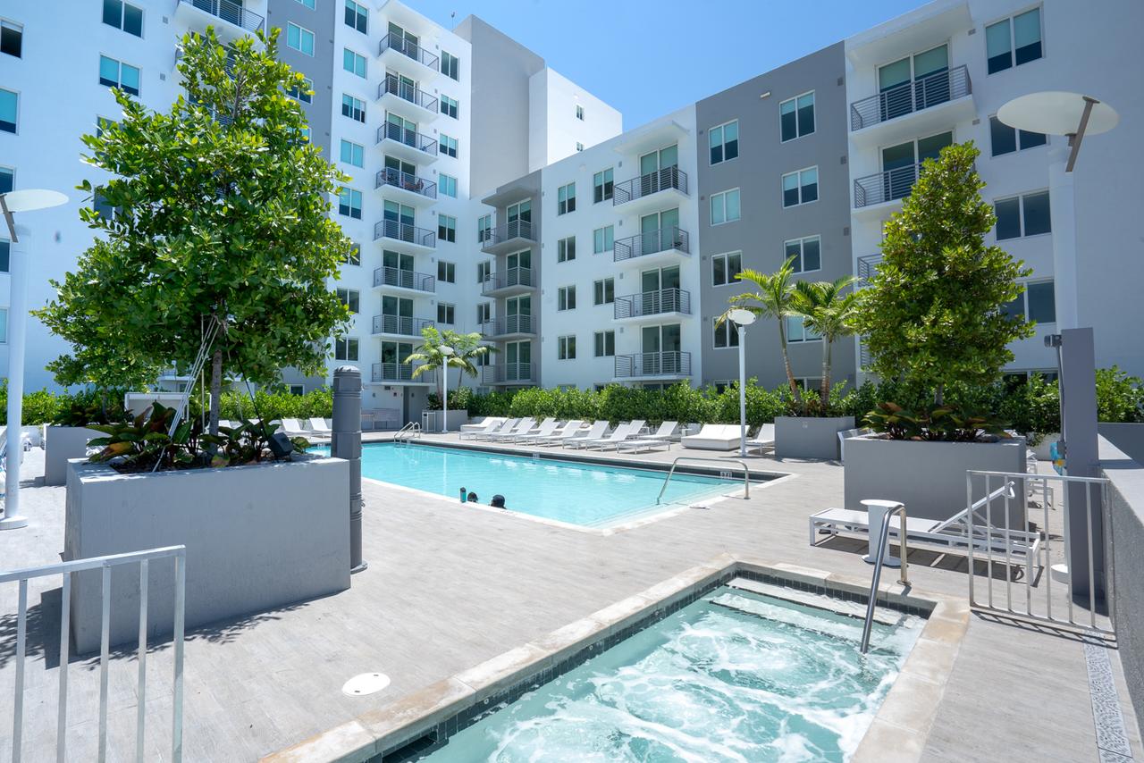 Outpost Miami Apartment Rentals With Heated Pool - thumb 0