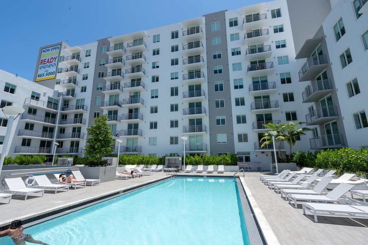 Outpost Miami Apartment Rentals With Heated Pool - thumb 14