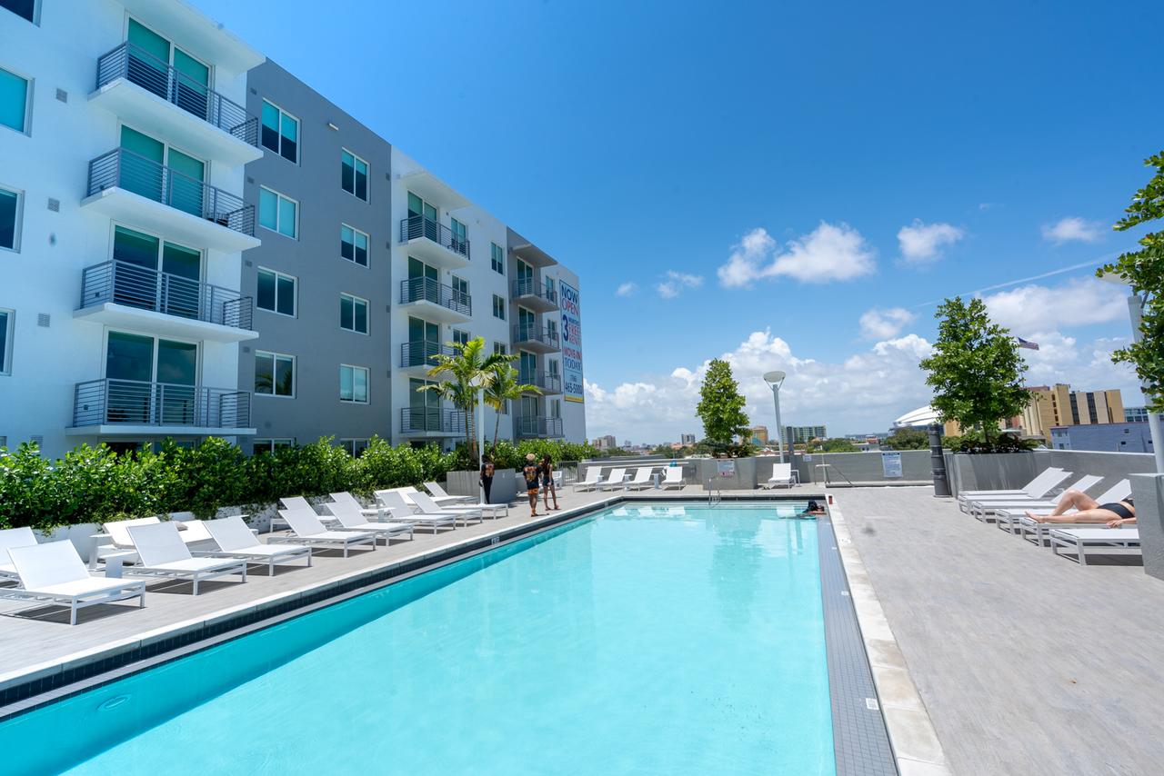 Outpost Miami Apartment Rentals With Heated Pool - thumb 2
