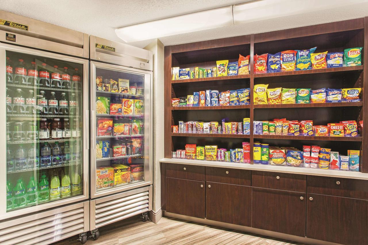 La Quinta By Wyndham Miami Airport East - thumb 21