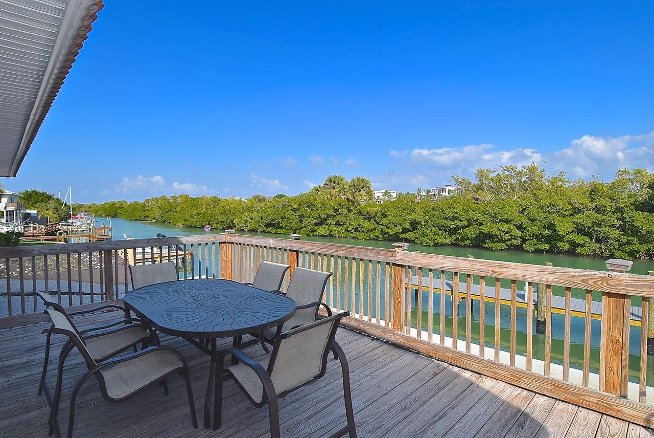 A Beach Retreat On Casey Key - thumb 32