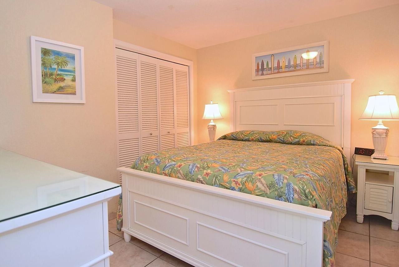 A Beach Retreat On Casey Key - thumb 27