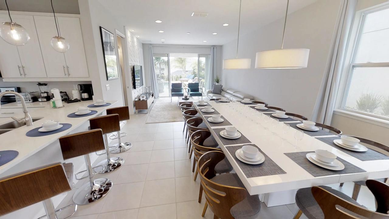 6 Bedroom Vacation Home With Pool (1865) - thumb 10