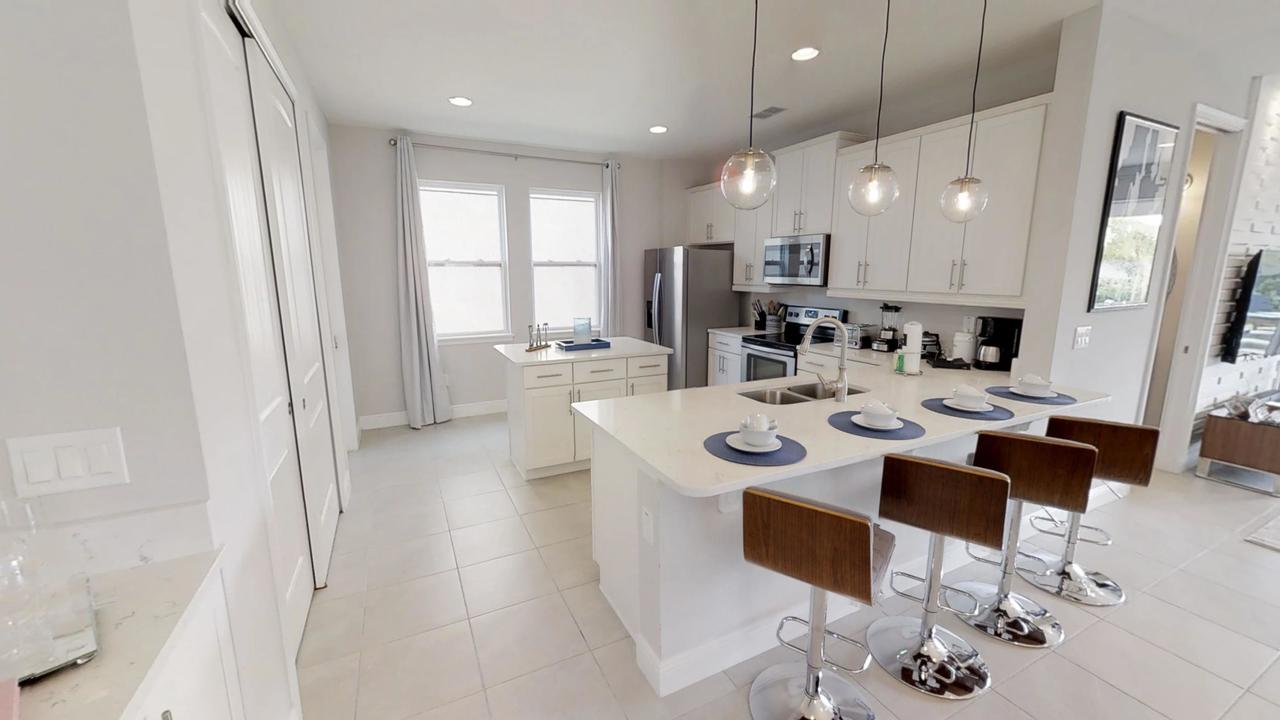 6 Bedroom Vacation Home With Pool (1865) - thumb 9