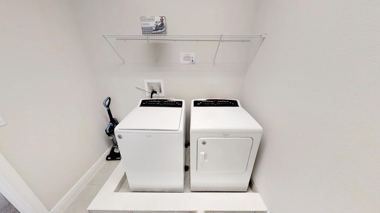 6 Bedroom Vacation Home With Pool (1865) - thumb 36