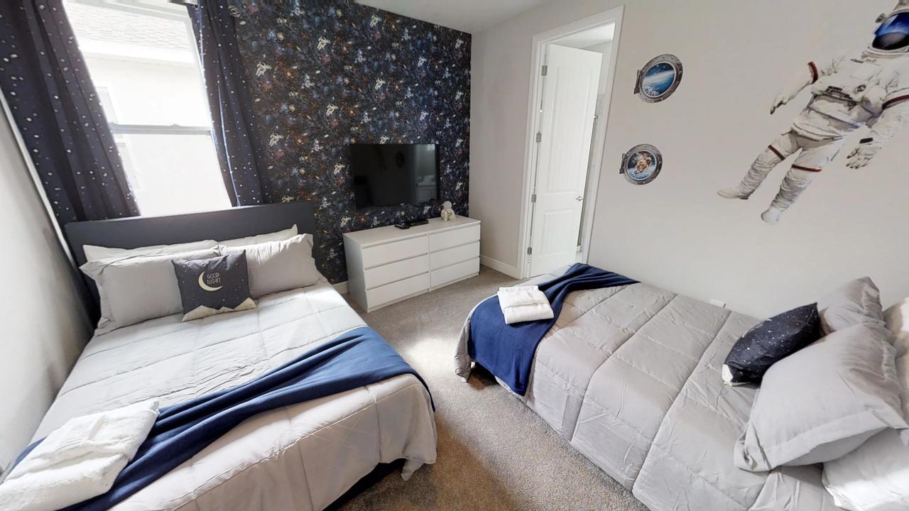 6 Bedroom Vacation Home With Pool (1865) - thumb 32