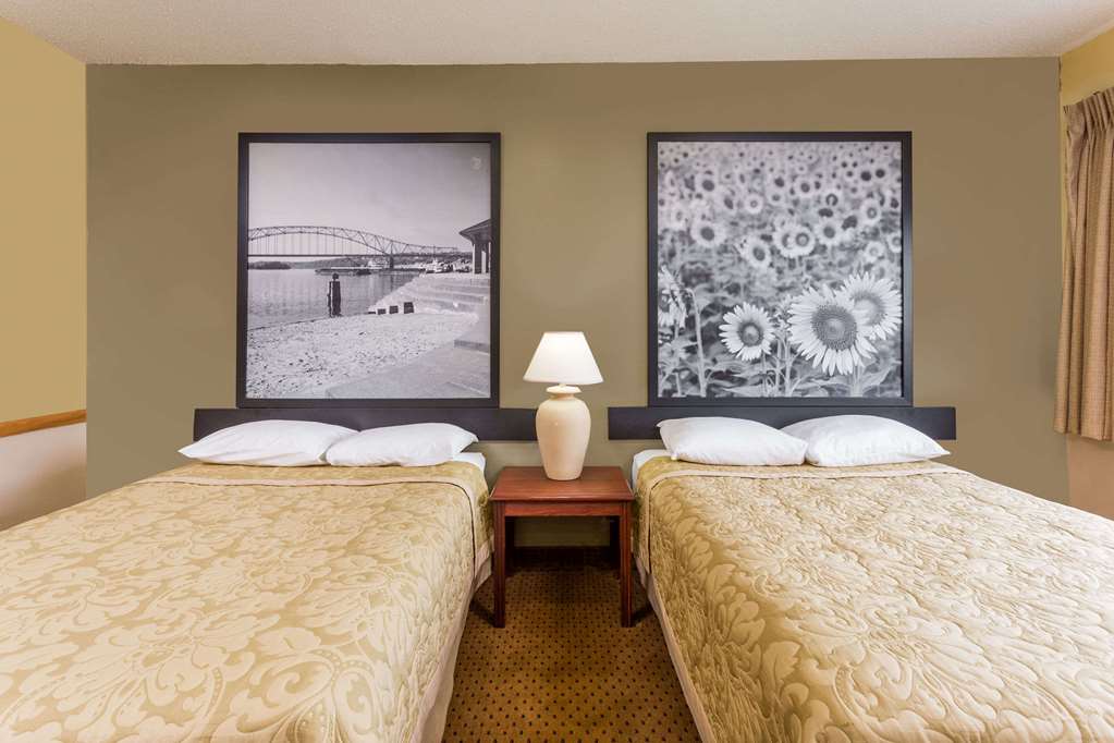 Super 8 Osage - thumb 6