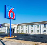 Motel 6 Fort Lee Petersburg - Accommodation Florida