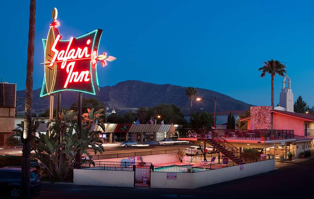 Safari Inn, A Coast Hotel - thumb 0