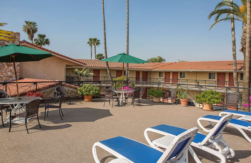 Safari Inn, A Coast Hotel - thumb 14