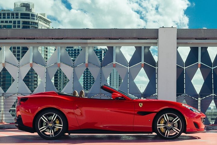 Ferrari California T - Supercar Driving Experience In Orlando, FL - thumb 4