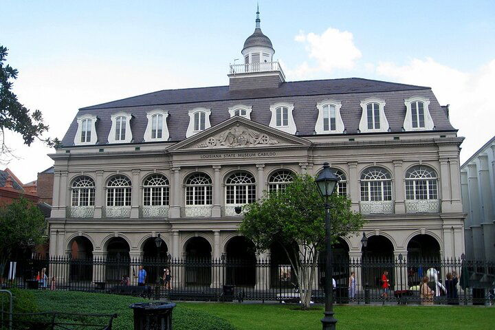 Private Walking Tour Of New Orleans With Licensed Tour Guide - thumb 2